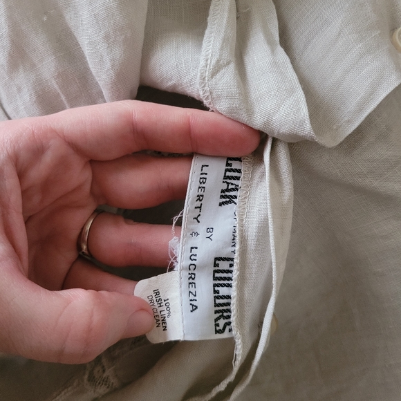 Cloak of many colours linen blouse - Picture 2 of 7